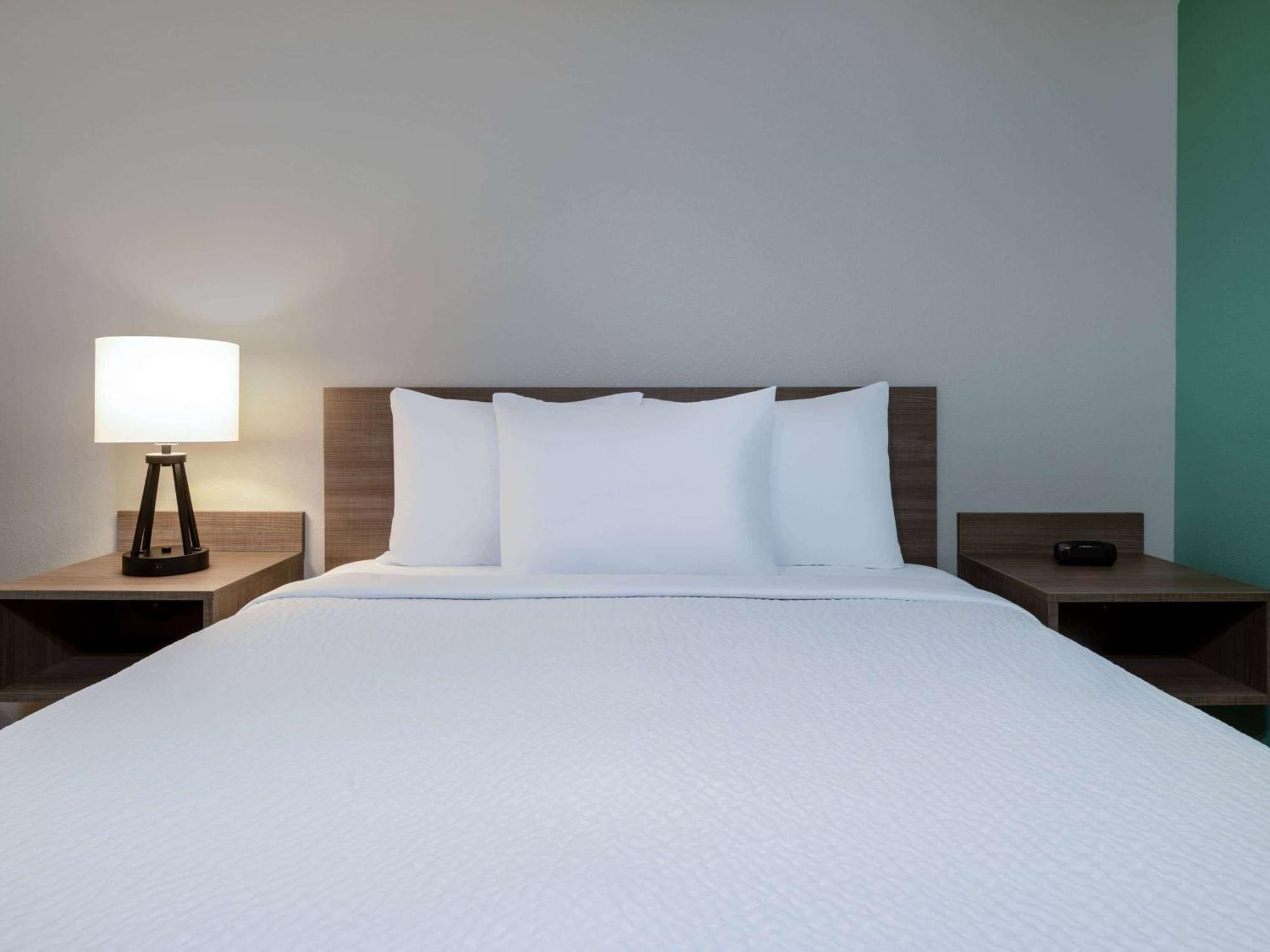Echo Suites Extended Stay By Wyndham Indianapolis Ameriplex エクステリア 写真