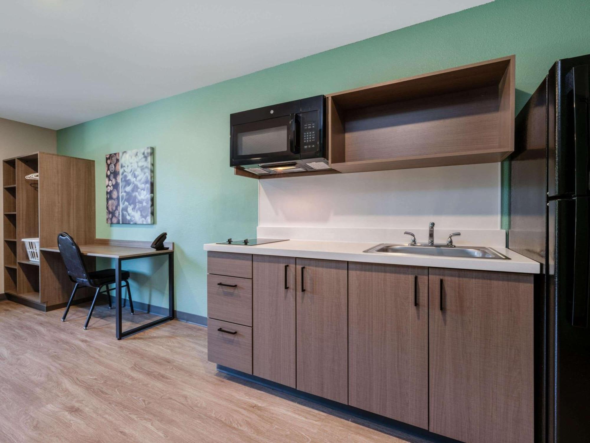 Echo Suites Extended Stay By Wyndham Indianapolis Ameriplex エクステリア 写真