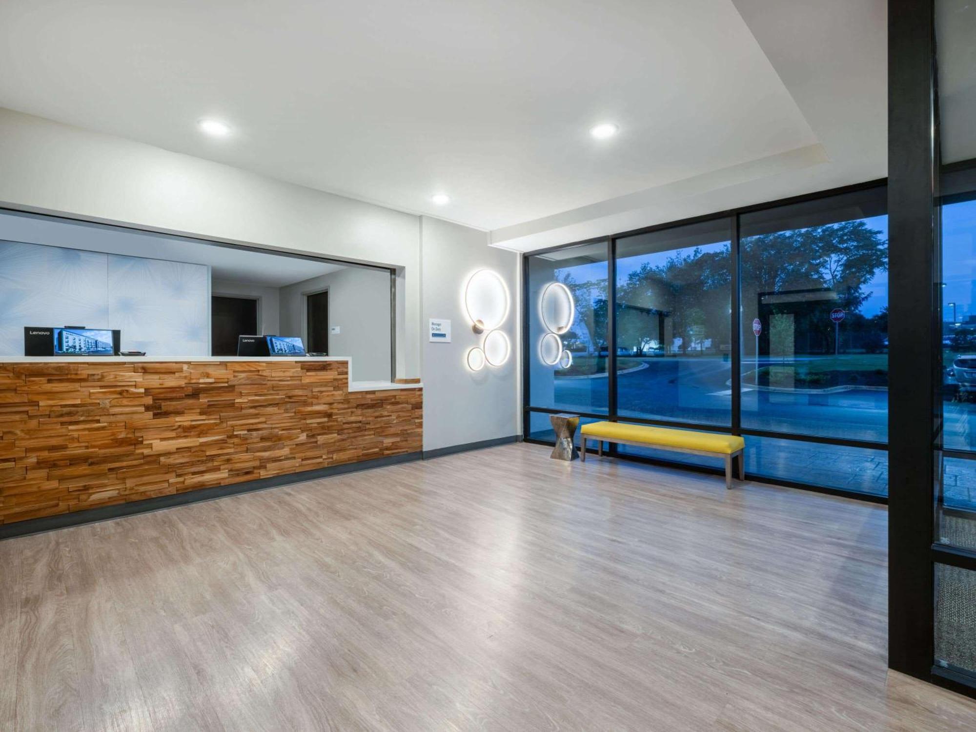 Echo Suites Extended Stay By Wyndham Indianapolis Ameriplex エクステリア 写真