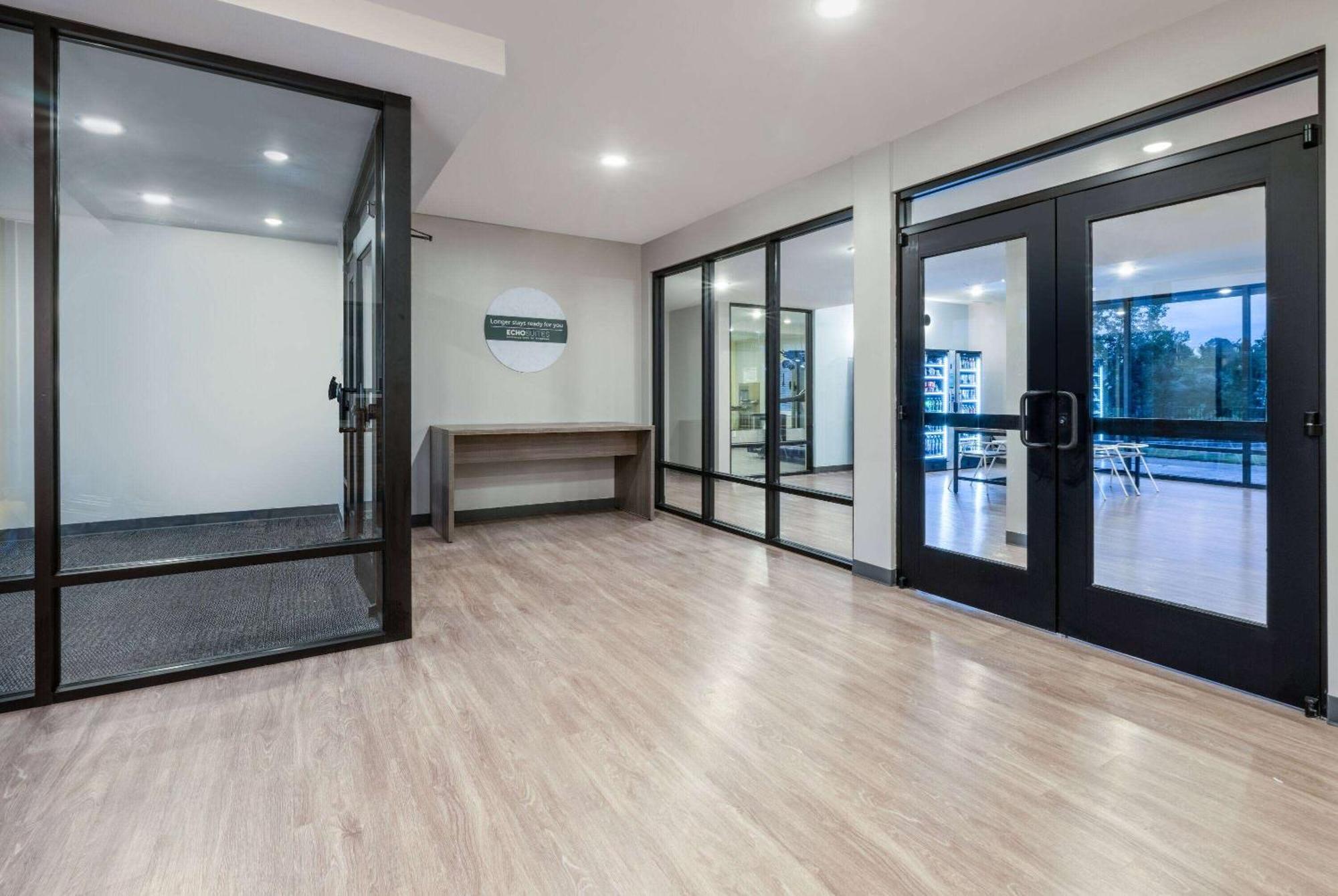 Echo Suites Extended Stay By Wyndham Indianapolis Ameriplex エクステリア 写真